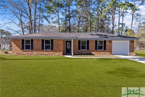 Single Family Residence in Richmond Hill GA 40 Quail Road.jpg