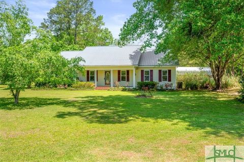 Single Family Residence in Richmond Hill GA 139 Pine Needly Drive.jpg