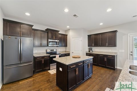 Single Family Residence in Richmond Hill GA 48 Tarbert Cut 10.jpg