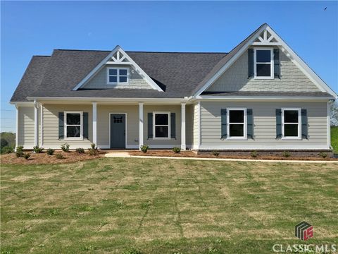Single Family Residence in Madison GA 1070 Madison Hills Drive.jpg