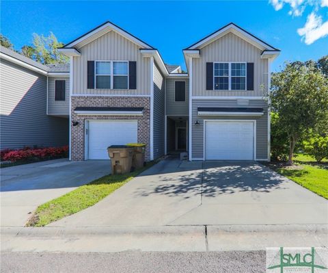Townhouse in Richmond Hill GA 30 Walker Court.jpg