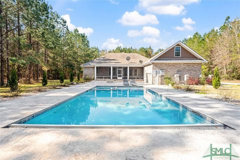 Single Family Residence in Richmond Hill GA 625 Bodaford Road.jpg