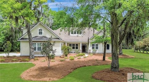Single Family Residence in Richmond Hill GA 1318 Saint Catherine Circle.jpg