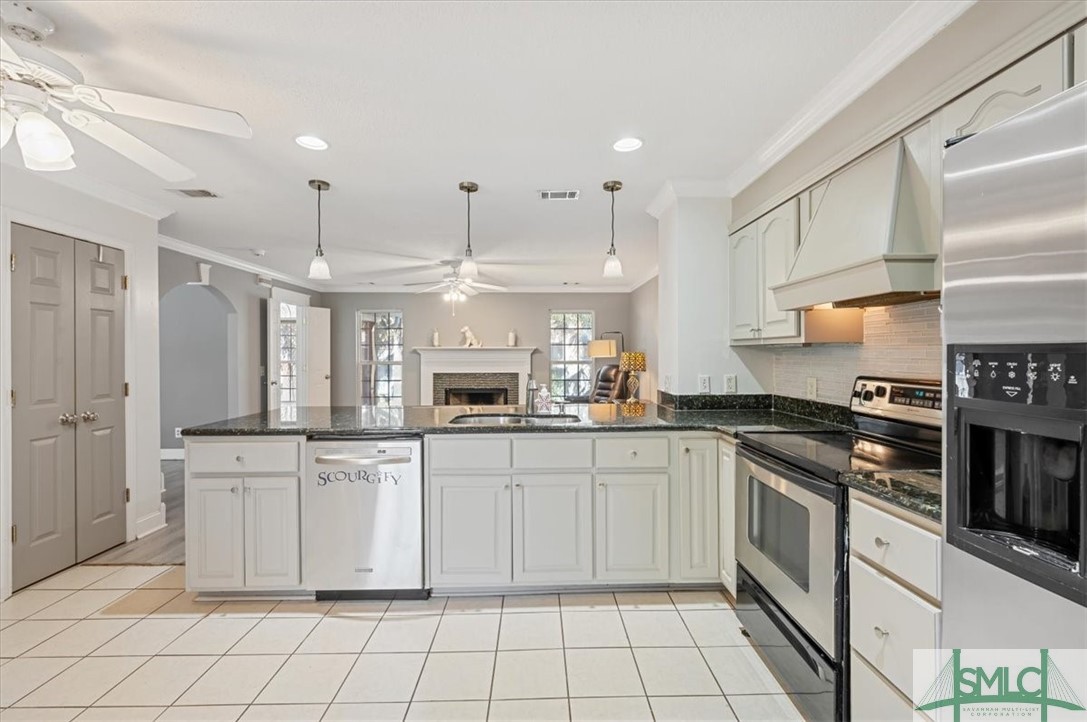 Single Family Residence in Rincon GA 409 Walthour Drive 8.jpg