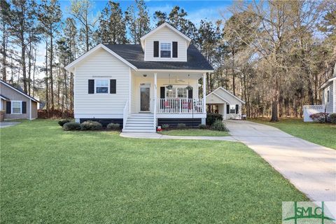 Single Family Residence in Richmond Hill GA 252 Vining Way.jpg