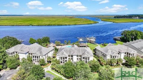 Condominium in Richmond Hill GA 2805 River Oaks Drive.jpg