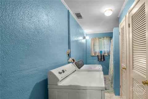 Single Family Residence in Garden City GA 5021 Augusta Road 22.jpg
