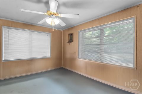 Single Family Residence in Garden City GA 5021 Augusta Road 21.jpg
