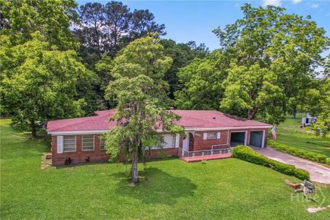 Single Family Residence in Garden City GA 5021 Augusta Road 37.jpg