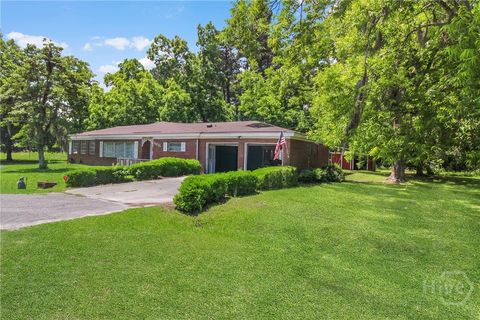 Single Family Residence in Garden City GA 5021 Augusta Road 6.jpg