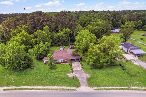 Single Family Residence in Garden City GA 5021 Augusta Road 35.jpg