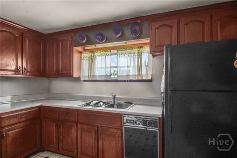 Single Family Residence in Garden City GA 5021 Augusta Road 12.jpg
