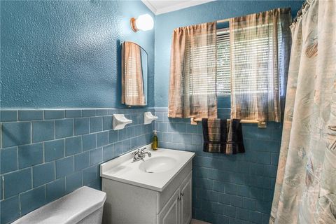 Single Family Residence in Garden City GA 5021 Augusta Road 23.jpg