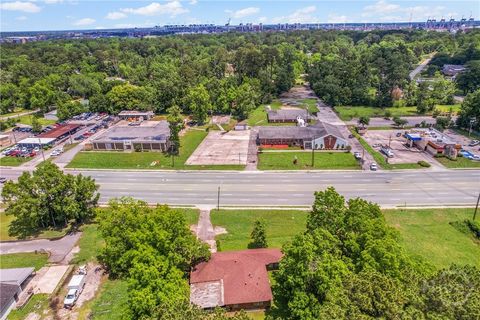 Single Family Residence in Garden City GA 5021 Augusta Road 5.jpg
