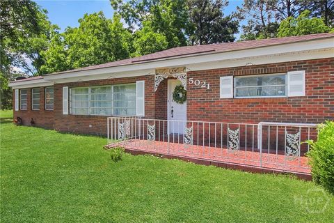 Single Family Residence in Garden City GA 5021 Augusta Road 4.jpg