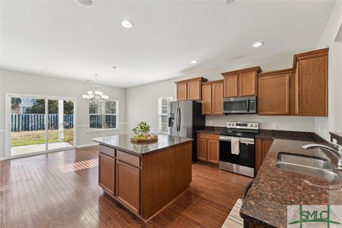 Single Family Residence in Richmond Hill GA 3838 Garden Hills Loop 6.jpg
