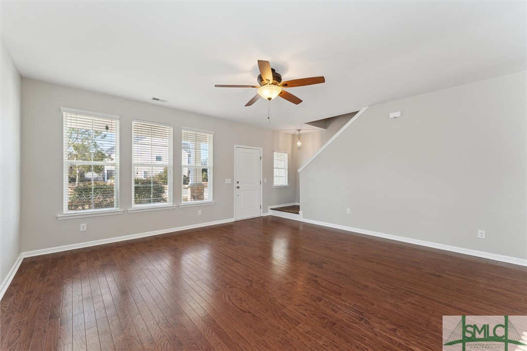 Single Family Residence in Richmond Hill GA 3838 Garden Hills Loop 5.jpg