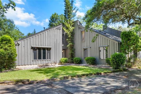 Single Family Residence in Savannah GA 2402 Easy Street.jpg