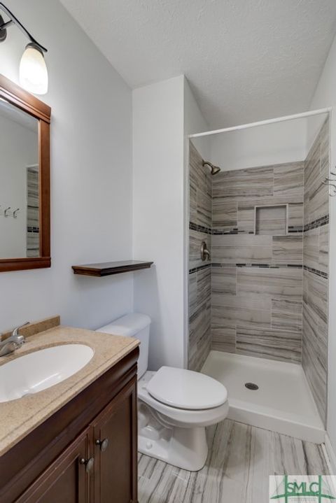 Single Family Residence in Richmond Hill GA 726 Osprey Drive 15.jpg