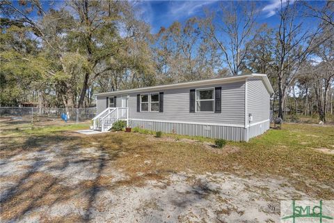Mobile Home in Ellabell GA 2042 Black Creek Church Road.jpg