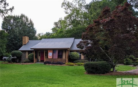Single Family Residence in Rincon GA 604 E 4th Street 1.jpg