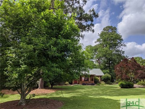 Single Family Residence in Rincon GA 604 E 4th Street 49.jpg