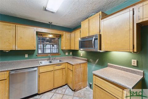 Single Family Residence in Rincon GA 604 E 4th Street 13.jpg