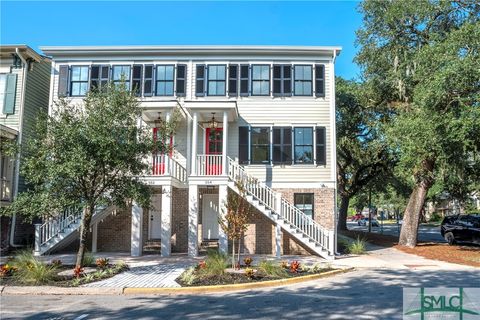 Townhouse in Savannah GA 552 Mcdonough Street.jpg