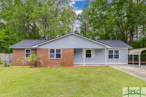 Single Family Residence in Hinesville GA 814 Kelly Drive.jpg