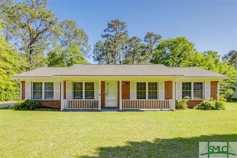 Single Family Residence in Rincon GA 111 E Long Street.jpg