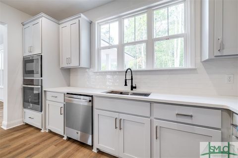 Single Family Residence in Guyton GA 5 Azalea Drive 13.jpg