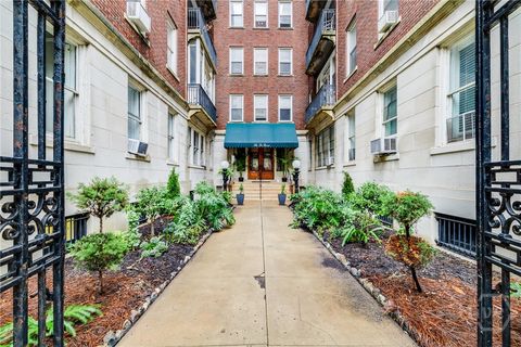 Condominium in Savannah GA 24 E Liberty Street #44.jpg