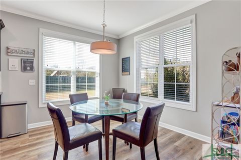 Single Family Residence in Richmond Hill GA 352 Castleoak Drive 17.jpg