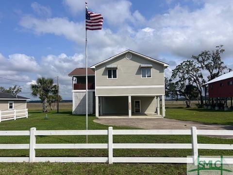 Single Family Residence in Midway GA 215 Circle Drive.jpg