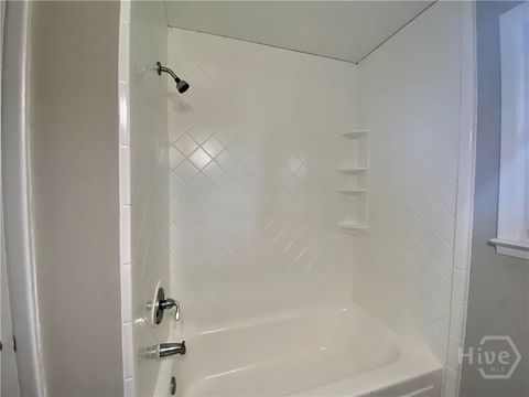 Single Family Residence in Savannah GA 13 Ronnie Avenue 7.jpg