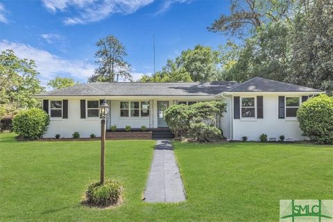 Single Family Residence in Savannah GA 1107 E Derenne Avenue.jpg