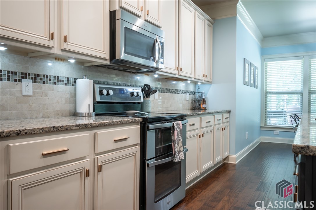 Single Family Residence in Bishop GA 4051 Whitlow Ridge Drive 8.jpg