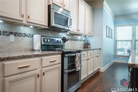 Single Family Residence in Bishop GA 4051 Whitlow Ridge Drive 8.jpg