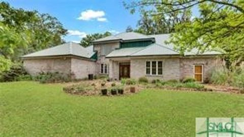 Single Family Residence in Riceboro GA 1979 S Coastal Highway.jpg