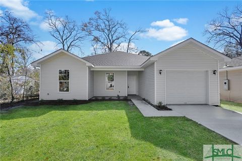 Single Family Residence in Savannah GA 2003 Washington Street.jpg