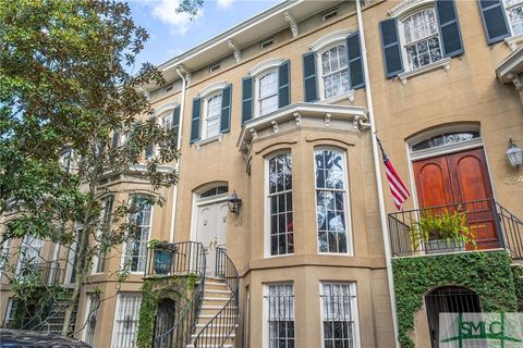 Townhouse in Savannah GA 422 E Charlton Street.jpg