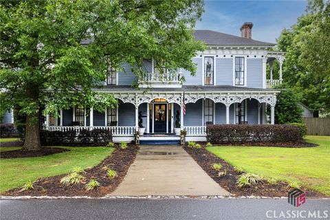 Single Family Residence in Madison GA 172 N Second Street.jpg