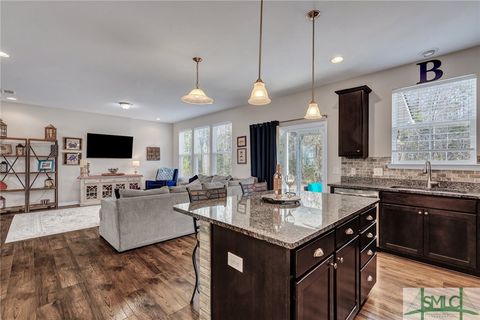 Single Family Residence in Richmond Hill GA 35 Little Stream Court 12.jpg
