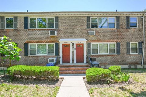 Stock Cooperative in Flushing NY 152-38 Jewel Ave #2L.jpg