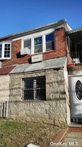 470 Beach 22 St, Far Rockaway, NY 11691