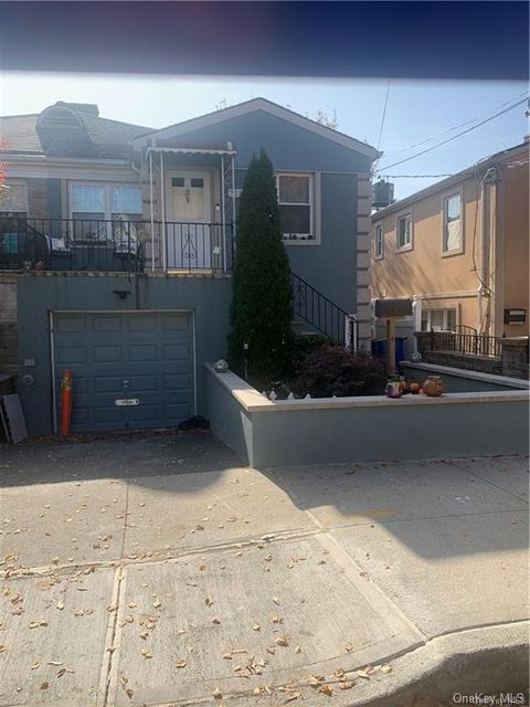 Duplex in Bronx NY 3188 Rawlins Avenue.jpg