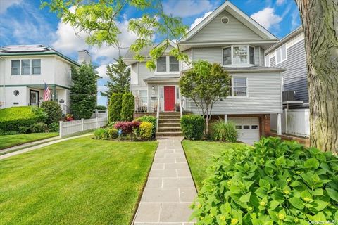 Single Family Residence in Long Beach NY 327 W Pine Street.jpg