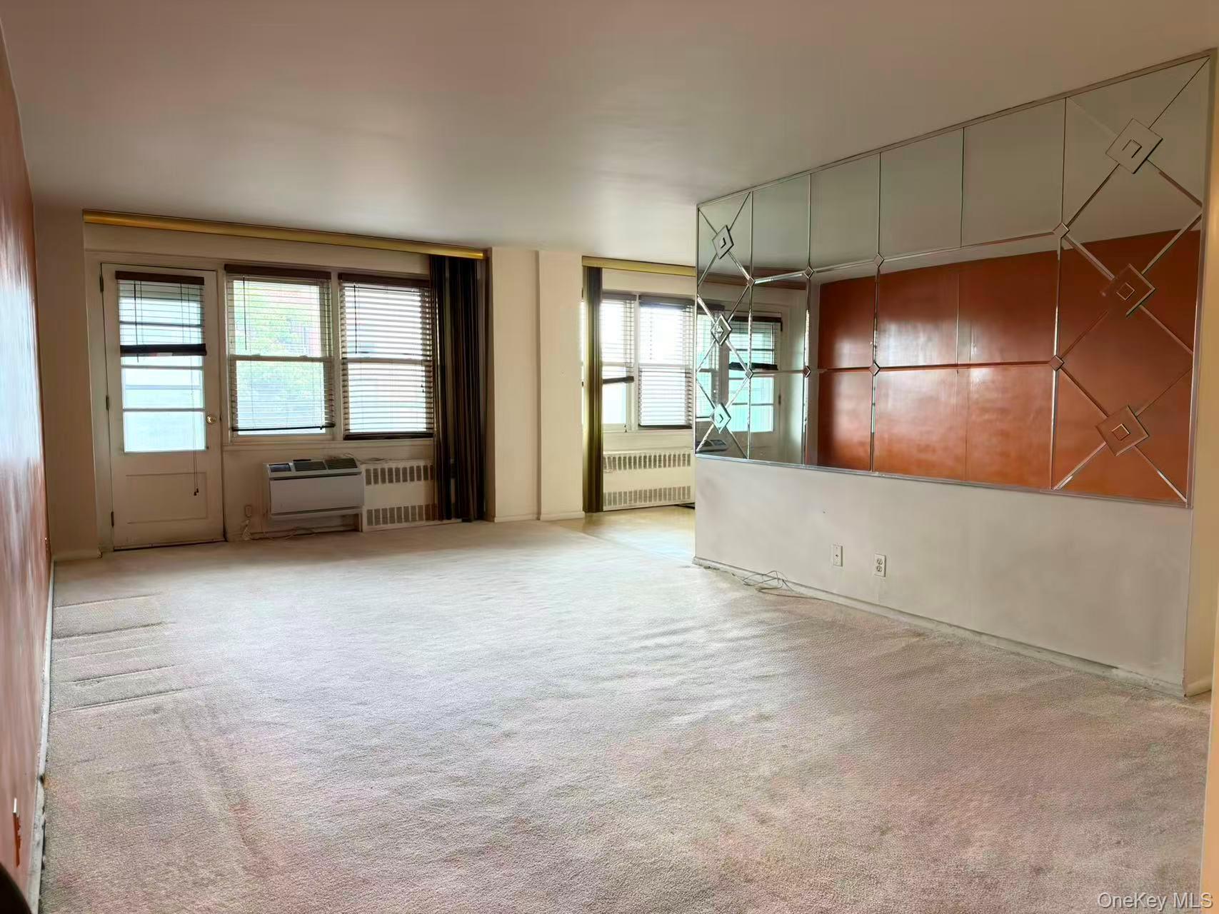 138 10 Franklin Ave, Flushing, NY 11355
