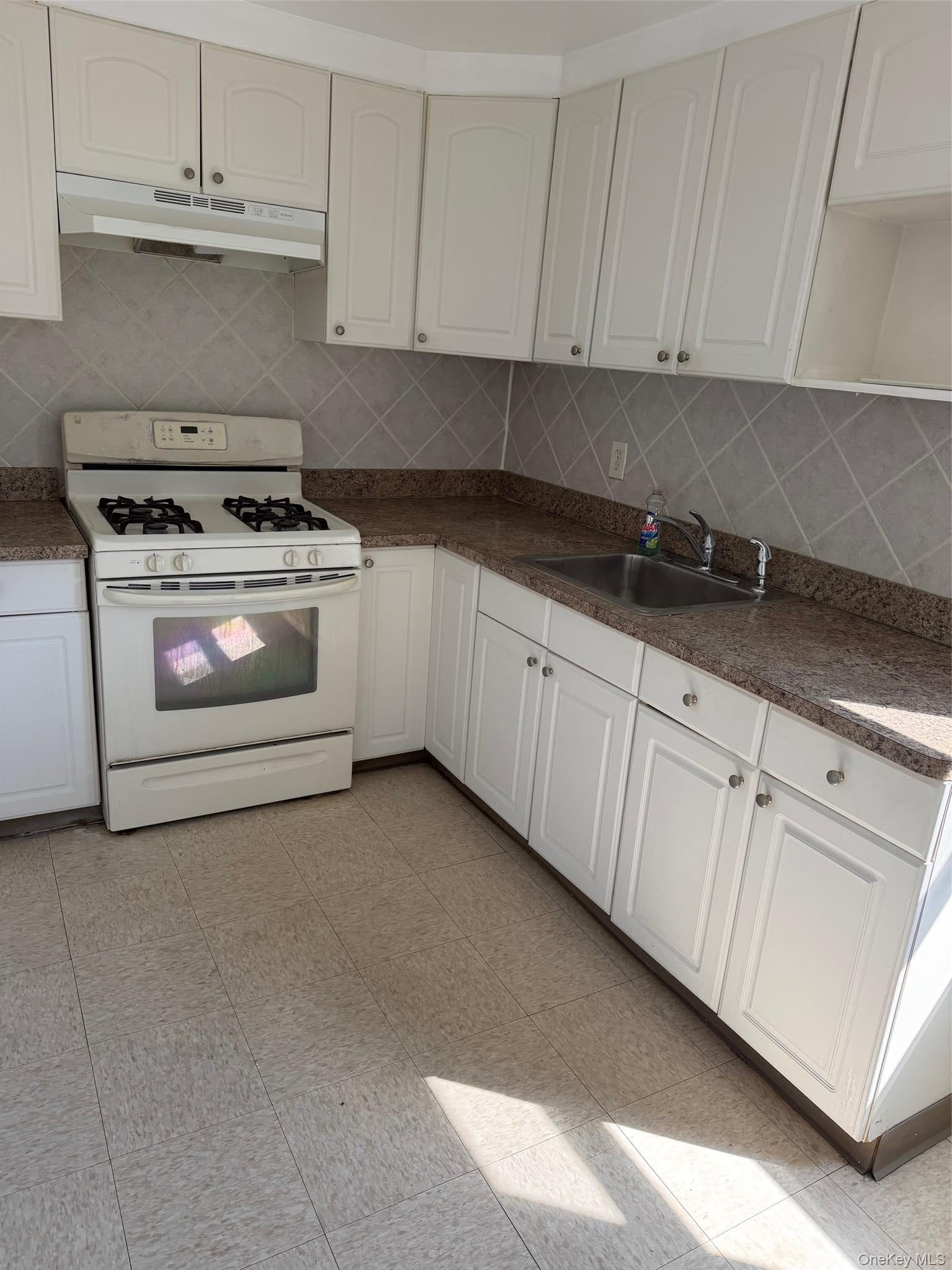 190 Beach 27 St, Far Rockaway, NY 11691 photo