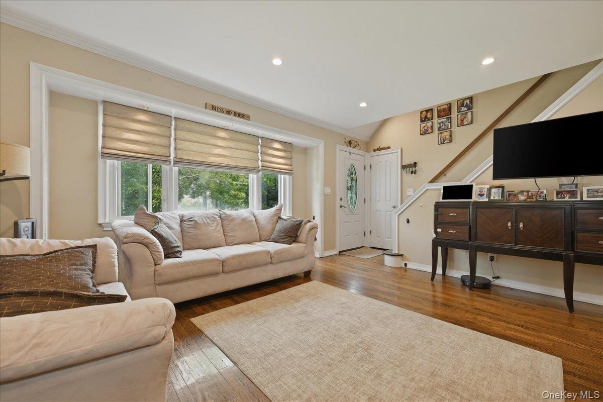 2977 Grand Blvd, Baldwin, NY 11510 photo